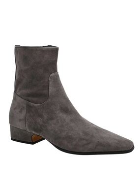 Steve Madden NWT Women's Dusty Bootie in Grey Suede Sz 7